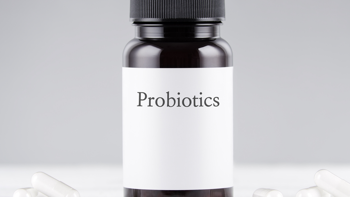 Schwarze Verpackung mit der Aufschrift Probiotics